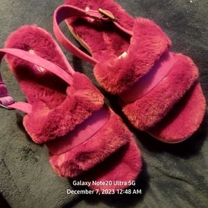 Koolaburra by Ugg slippers